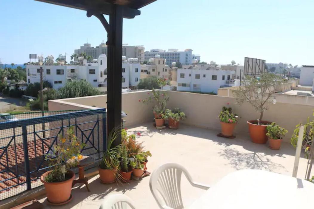 Ria Beach Sea View Apartment Pyla Dış mekan fotoğraf
