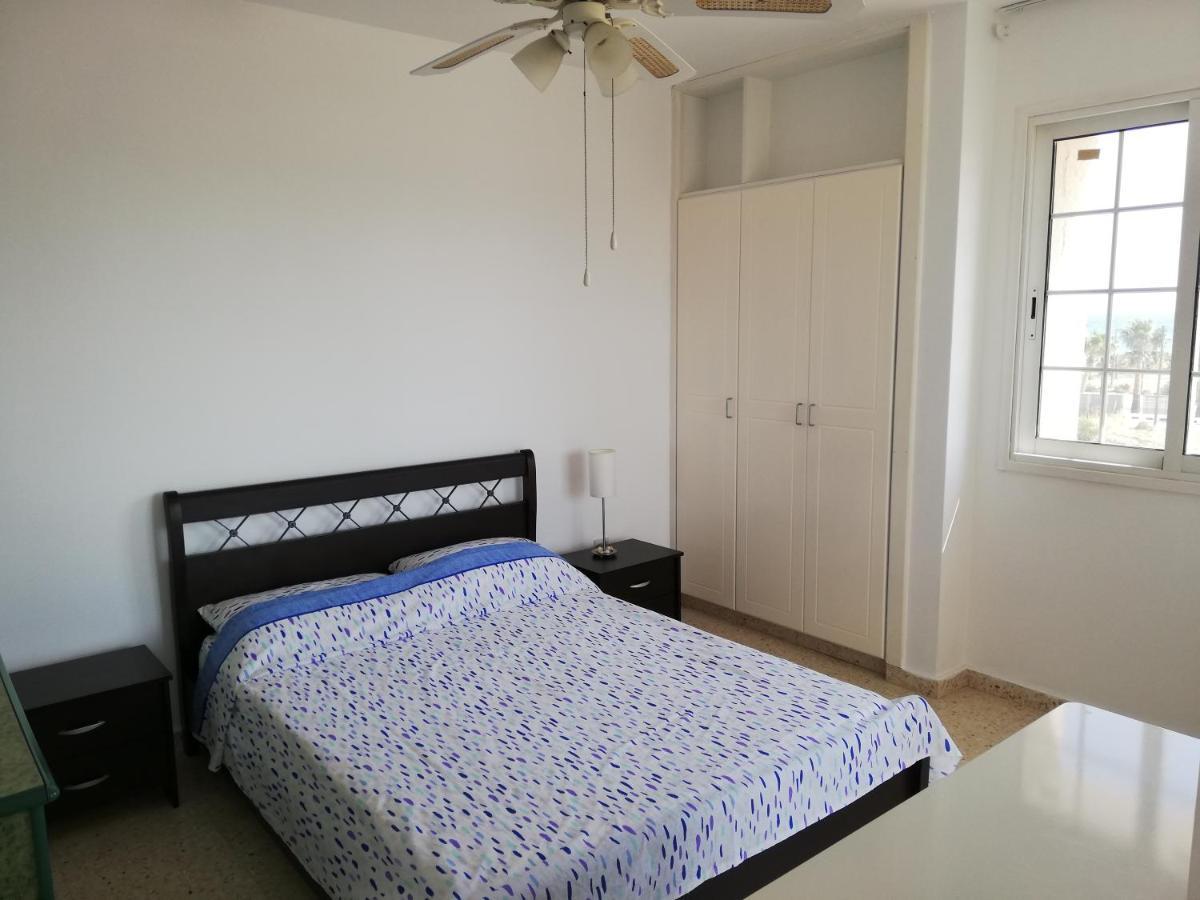 Ria Beach Sea View Apartment Pyla Dış mekan fotoğraf